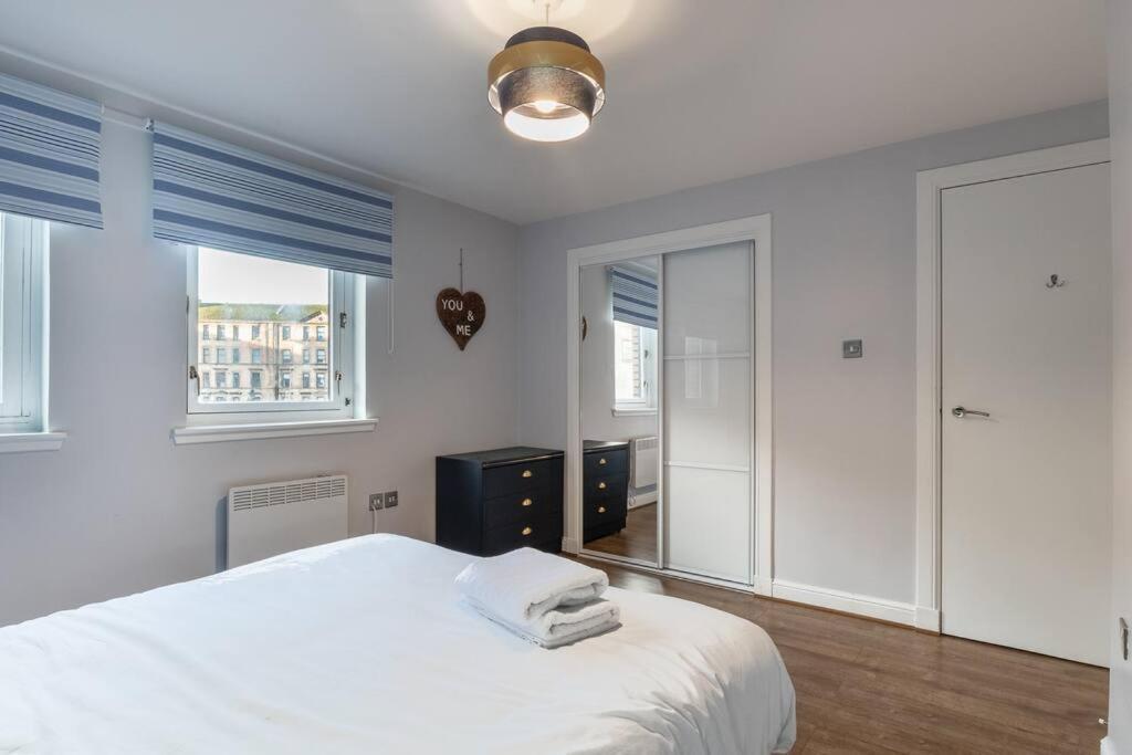 ** Modern Merchant City 1 Bed Apartment With Free Parking ** Glasgow Exterior foto